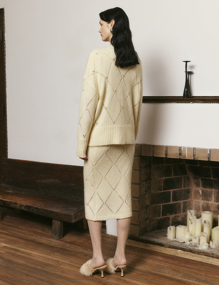 Goose yellow and off-white diamond-stitched hollow knitted cardigan