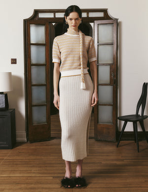 Button-decorated knitted split skirt