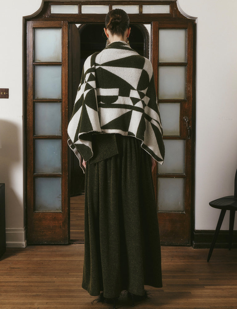 Yak wool dark green geometric plaid knitted cape