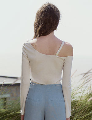 Woven one-shoulder top