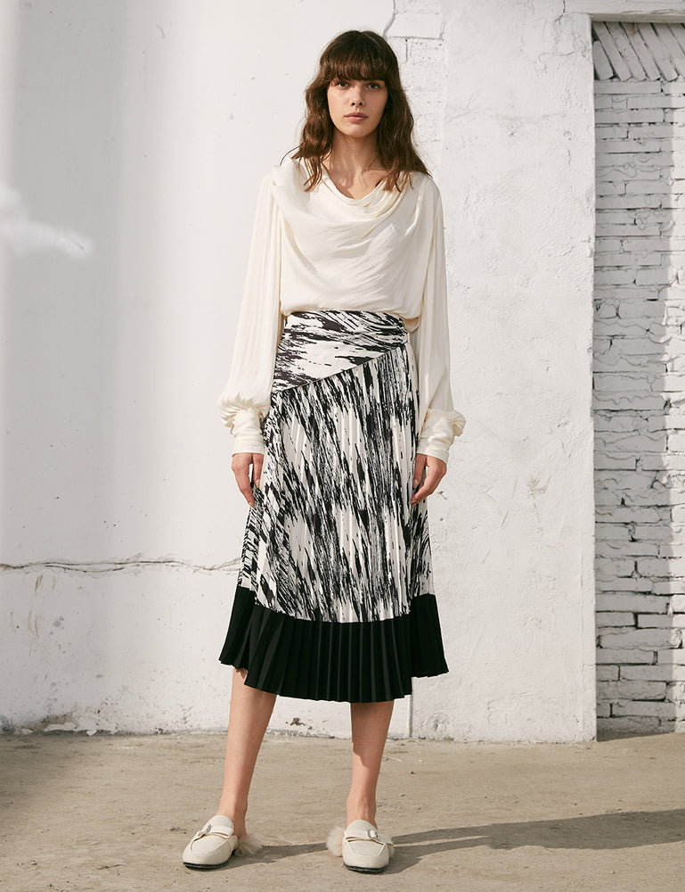 Knotted And Pressed Pleated Top