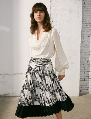 Knotted And Pressed Pleated Top