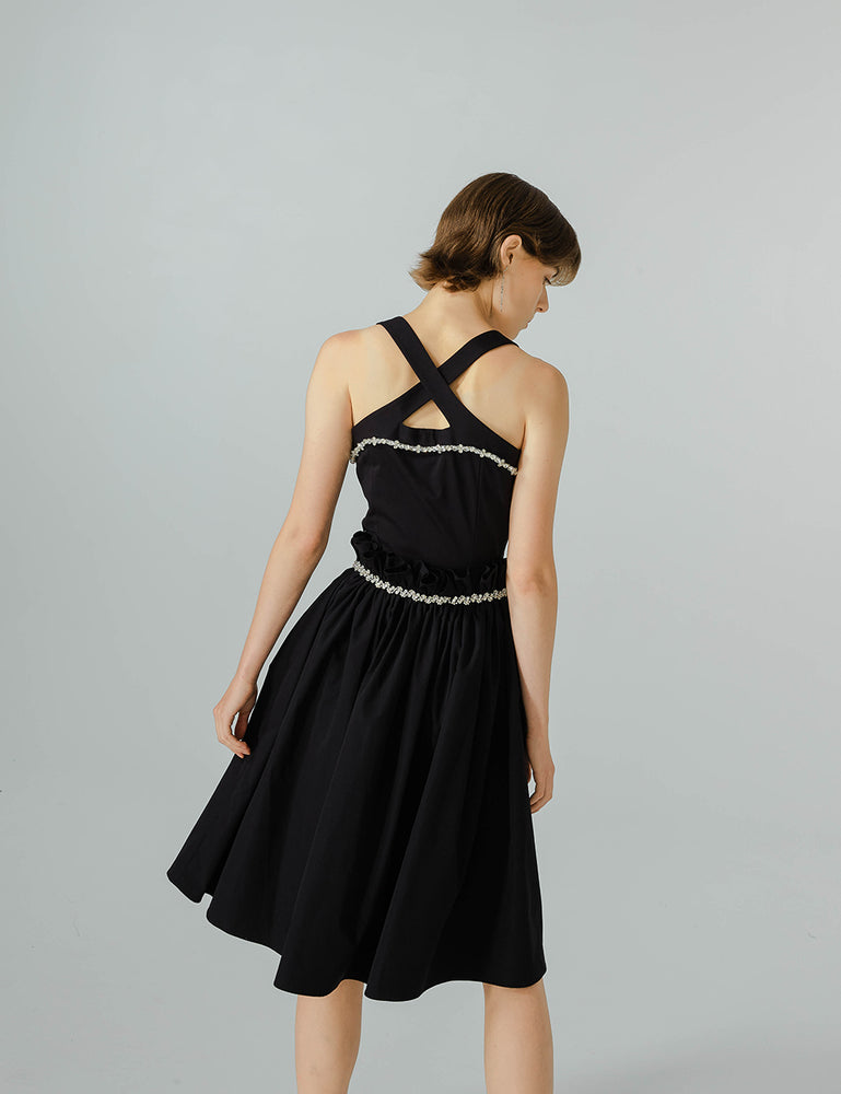 Gown : Black georgette plain heavy umbrella flair gown